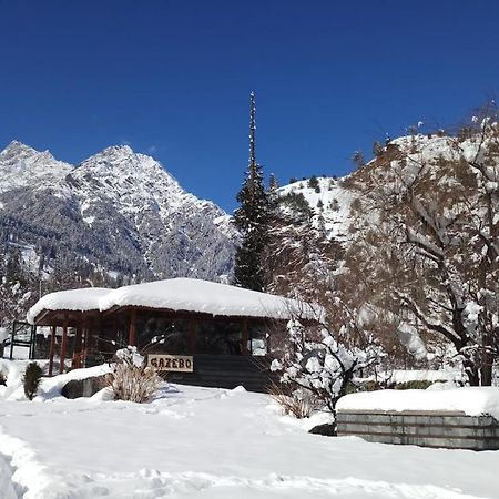 Solang Valley Resort Manāli Eksteriør billede