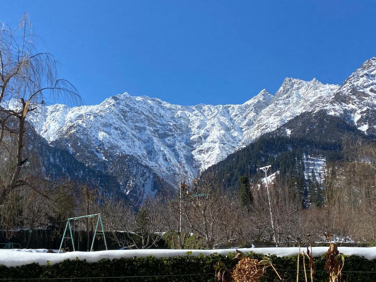 Solang Valley Resort Manāli Eksteriør billede