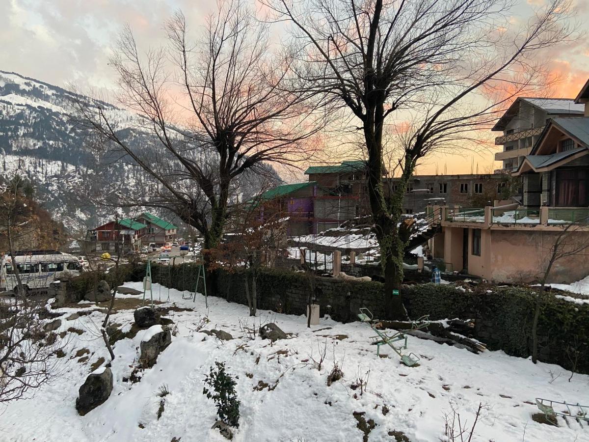 Solang Valley Resort Manāli Eksteriør billede