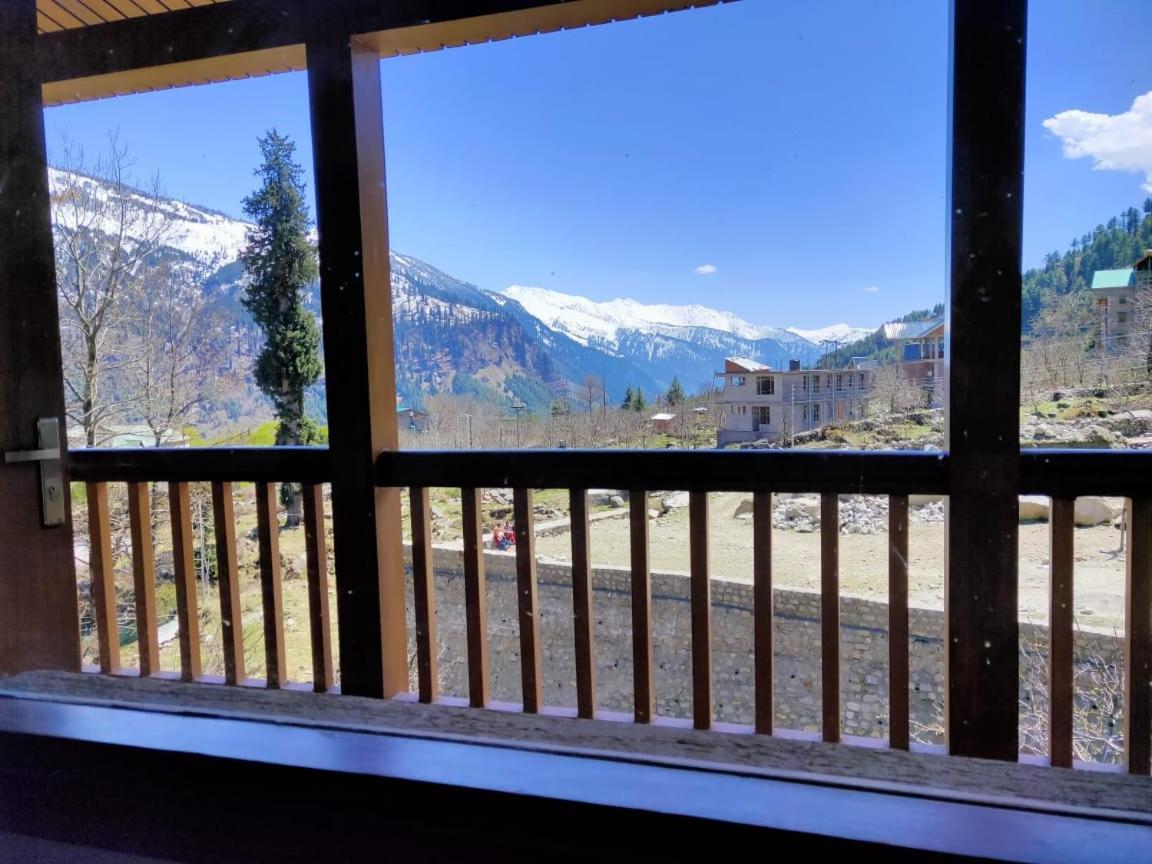 Solang Valley Resort Manāli Eksteriør billede