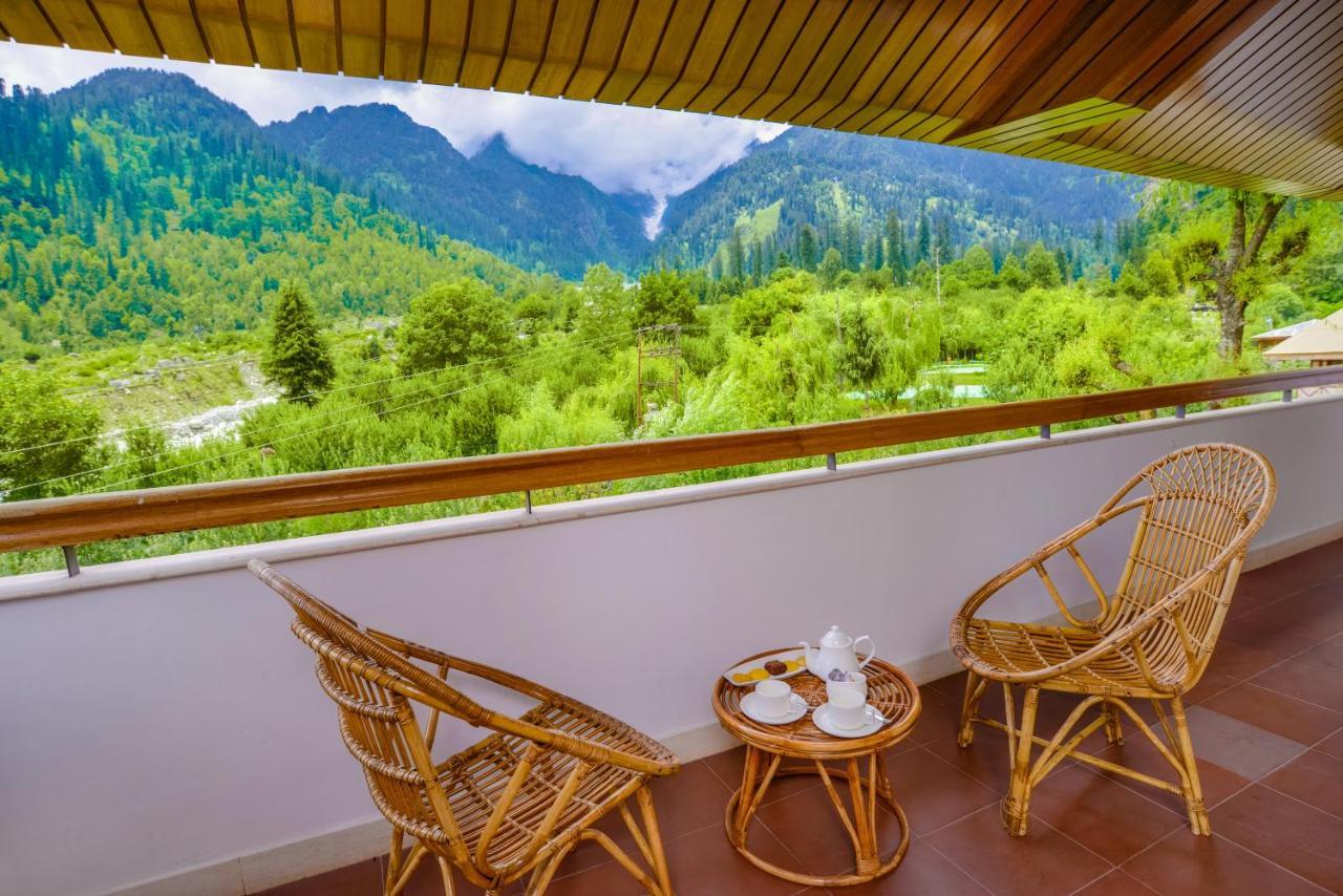 Solang Valley Resort Manāli Eksteriør billede